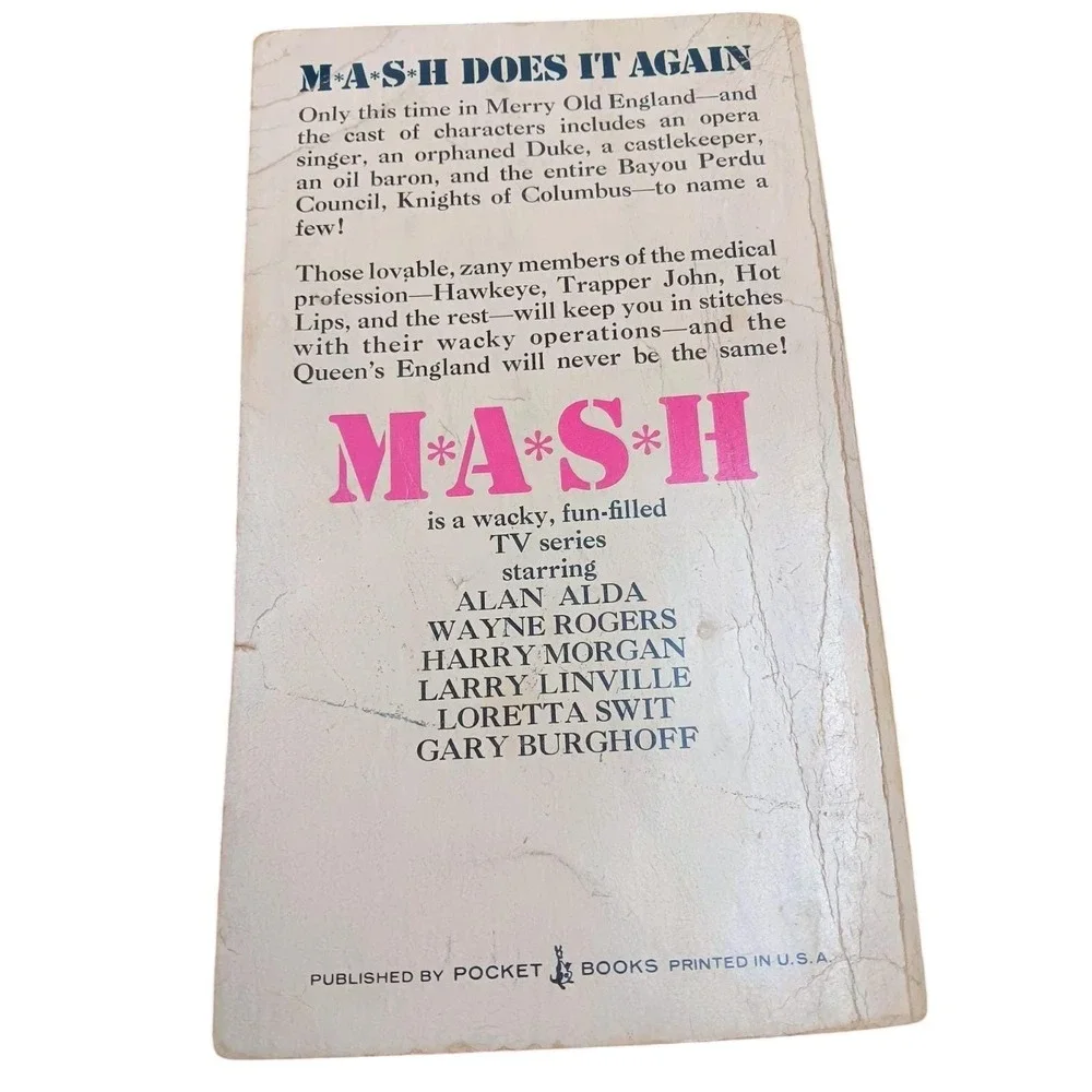 MASH Goes to London Richard Hooker William Butterworth 1975 Pocket Book Vintage‎
